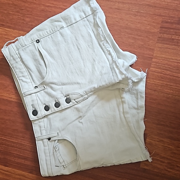 Massimo Power Stretch High Rise Denim Shorts Button Fly Raw Hem Sz 6/ 28 White - Picture 1 of 11